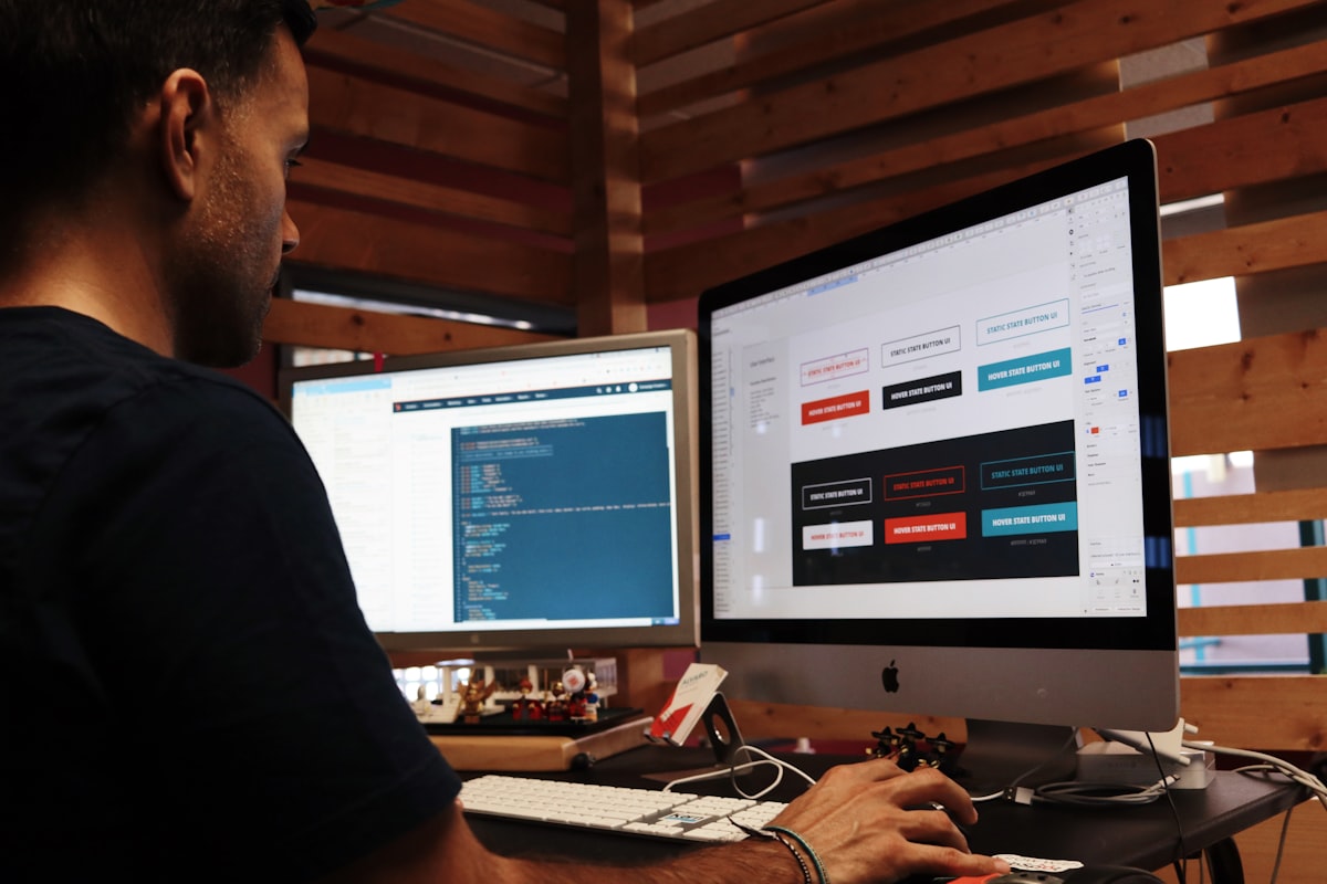 Community manager freelance : tarifs, missions et comment bien choisir le vôtre